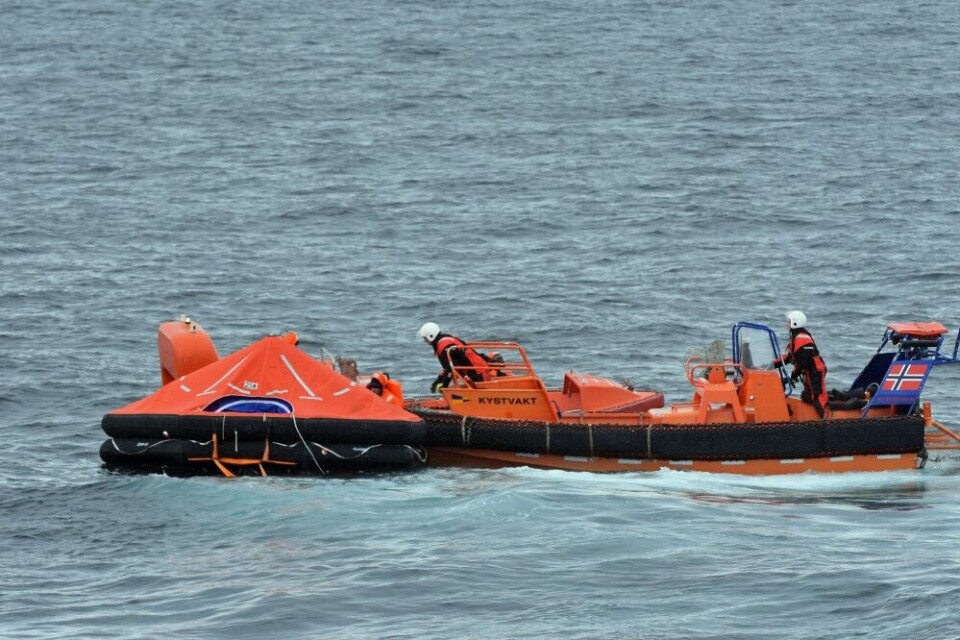 Rescue raft in the Varanger fjord during the 2018 exercise. Photo: Thomas Nilsen