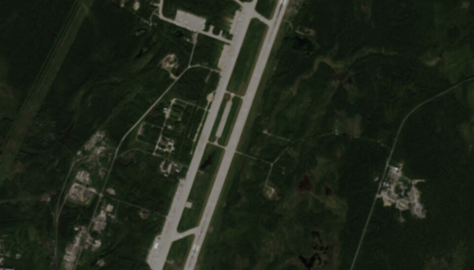 This satellite image of Olenya airfield from July 27 shows that many of the aircraft that were parked at the apron on July 25 were gone. That could be a coincidence, planes were on mission, or that they were relocated to other air bases as a consequence of the drone attack. Photo: Sentinel Satellite