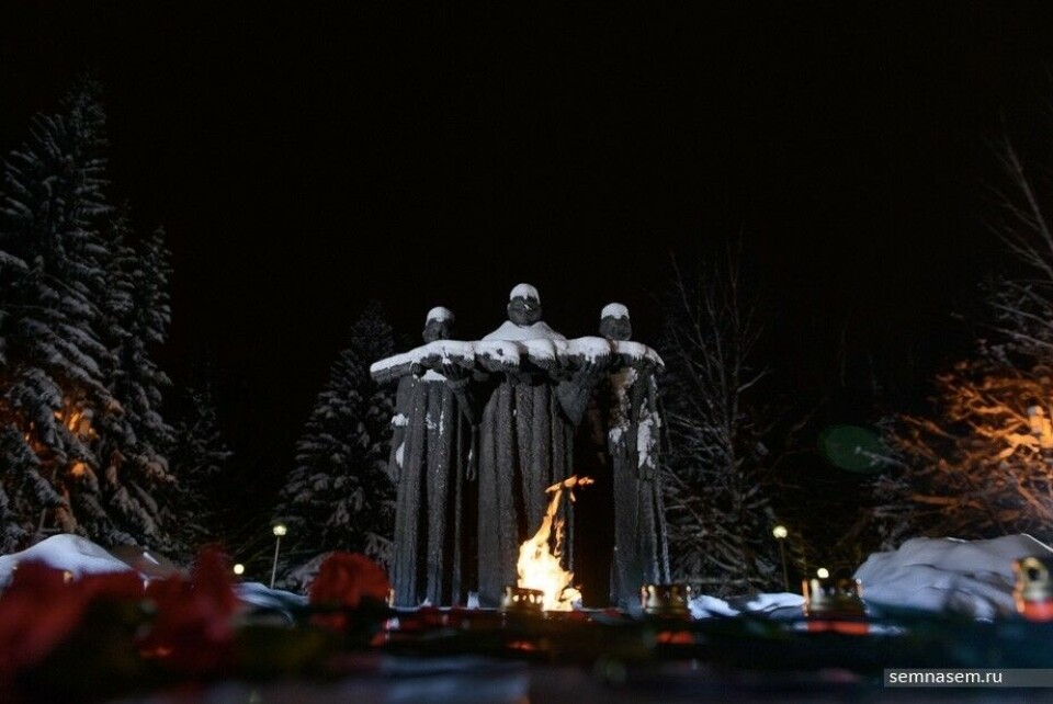 Call this war memorial 'the village women frying a crocodile' and you might end up in serious trouble. Photo: Kirill Shein. Semnasem.ru