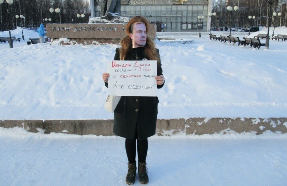 An activist in Syktivkar protests arrest of Ildar Dadin. Photo: 7x7-journal.ru