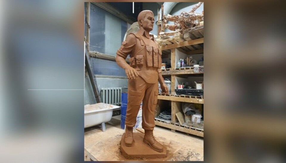 Макет памятника, который после критики в соцсетях решили переделать.