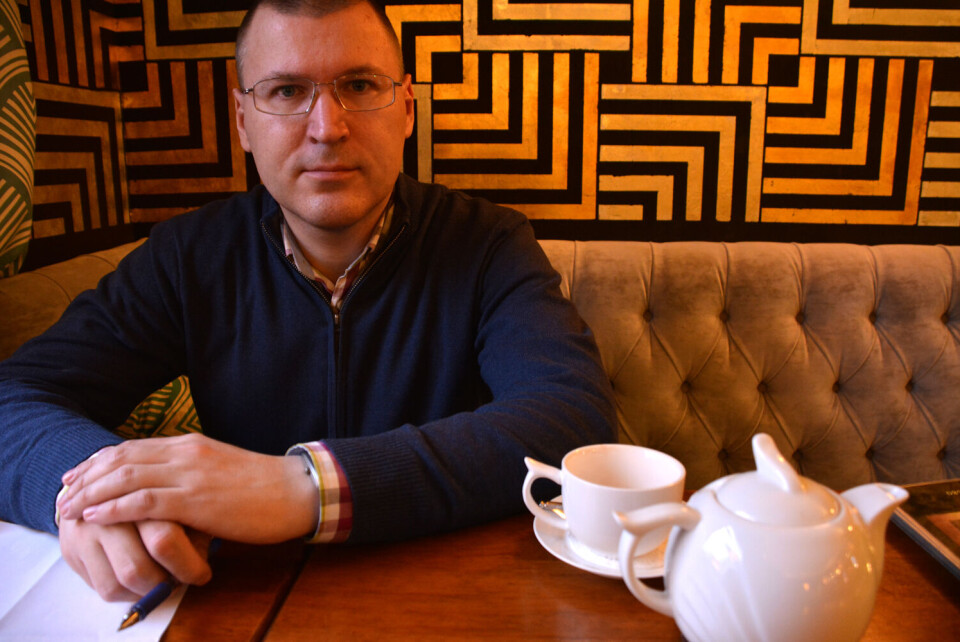 Andrey Kapitonov tells his story. Photo: Atle Staalesen