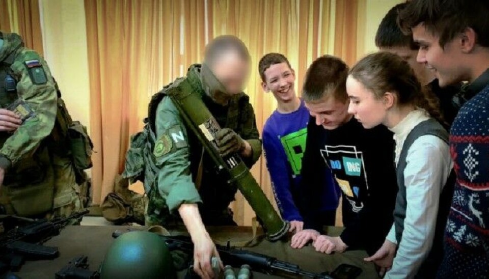 ДШРГ «Арес» в детском реабилитационном центре. Фото: паблик «Арес» во «Вконтакте»