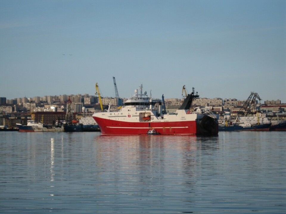 The 'Remøy' is under arrest in Murmansk for illegal shrimp catch. Photo: Bloger51