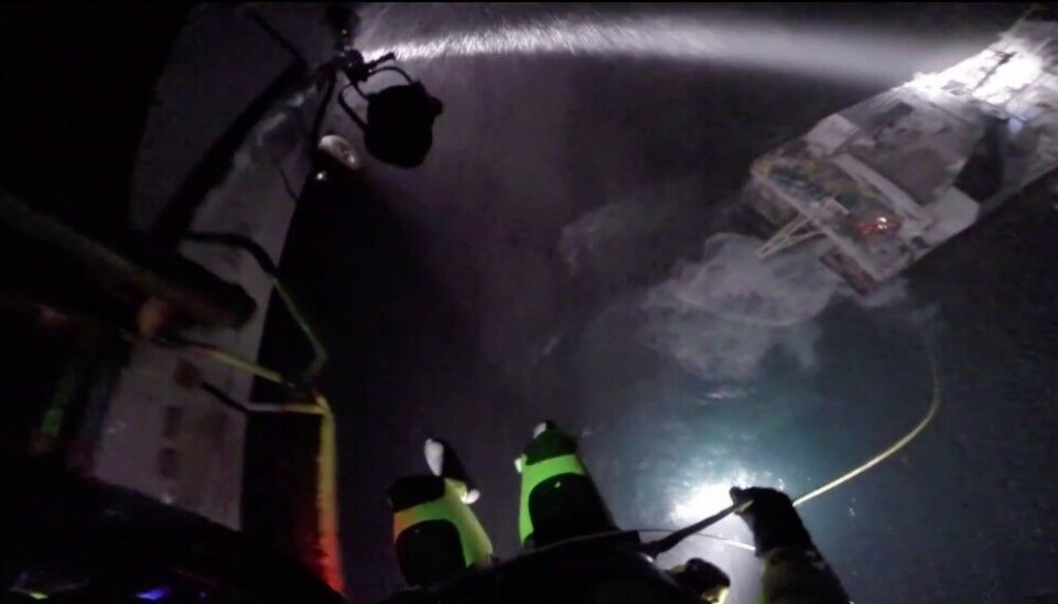 Rescue of crew from the 'Northguider'. Screenshot of video from JRCC/NRK