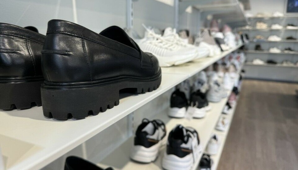 “Eurosko” shoe shop in Kirkenes. According to its owner, turnover from Russian customers in the shop is much less now than it used to be before the war in Ukraine. Photo: Elizaveta Vereykina