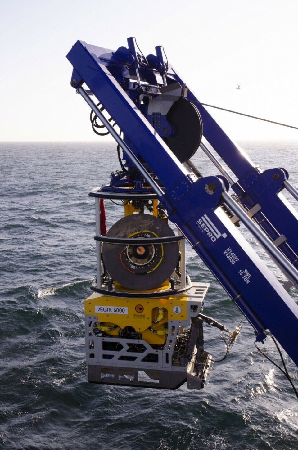 The Ægir 6000 ROV being set out from the RV G.O. Sars to begin its descent to the seafloor. Photo: Institute of Marine Research/G.O. Sars and University of Bergen/Ægir 6000