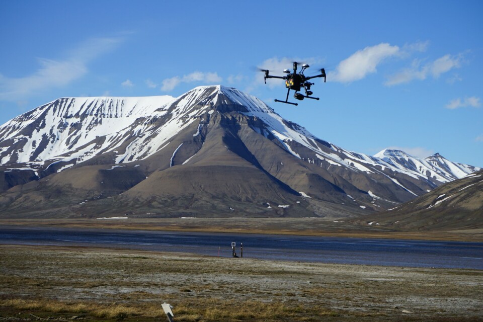 Test-flying drone at Svalbard. Photo: Thomas Nilsen