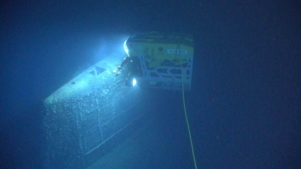 Fram CentreÆgir 6000 ROV taking samples near the tower of the sunken nuclear submarine Komsomolets. Photo: Institute of Marine Research/G.O. Sars and University of Bergen/Ægir 6000