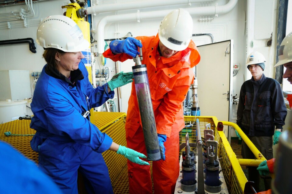 Sediment cores collected around the hull of Komsomolets were carefully handled onboard for later analysis. Photo: Institute of Marine Research/G.O. Sars and University of Bergen/Ægir 6000