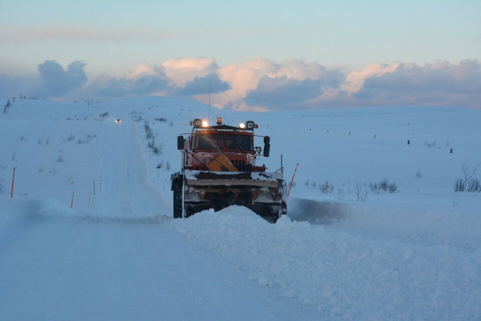 The road to Teriberka. Photo: Atle Staalesen