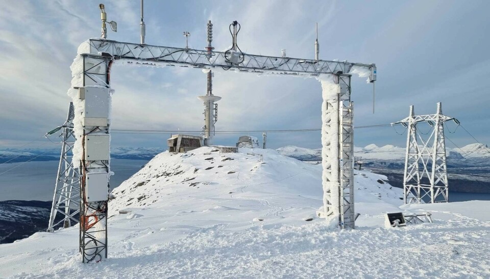 Icing field station.