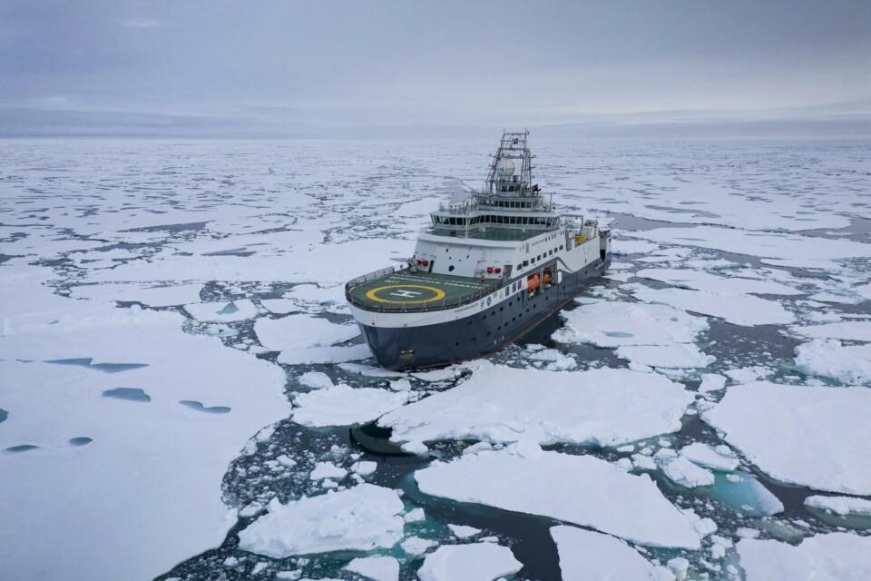 ArcticInfo ‒ A digital service for safer seaborne voyages in the Arctic
