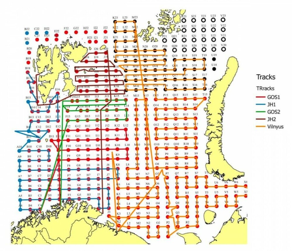 The annual Norwegian–Russian ecosystem survey in the Barents Sea starts in the middle of August and lasts until late September/early October. The map shows the routes the vessels took, and the points mark where samples were taken. Illustration: Institute of Marine Research