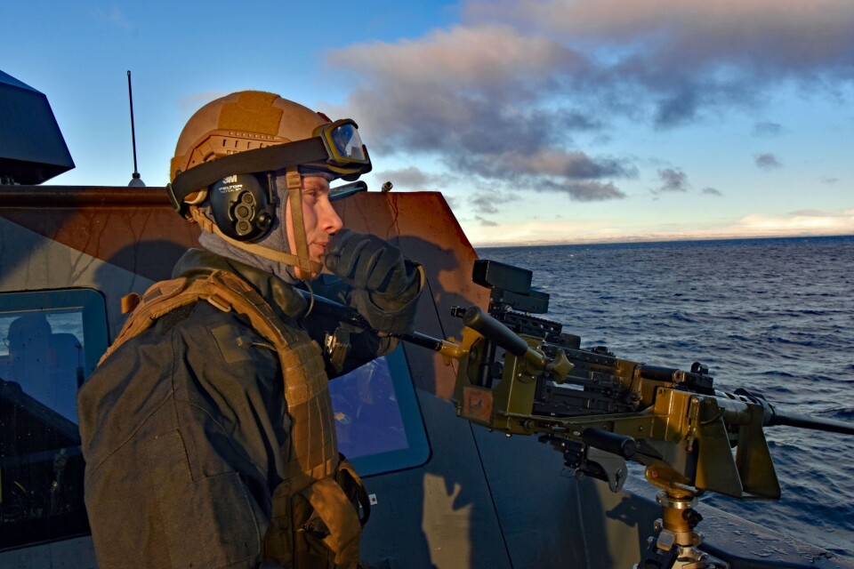 Heavy machine gun on deck of KNM Gnist. Photo: Thomas Nilsen