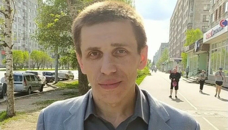 Андрей Боровиков. Архангельск — Санкт-Петербург. Активист.Активист Шиеса, являлся участником инициативы “Поморье не помойка”. В 2019 году стал координатором архангельского штаба Навального. В сентябре 2019 года его судили по “дадинской” статье (неоднократное нарушение порядка организации массовых мероприятий) и приговорили к 400 часам обязательных работ. 29 апреля 2021 года суд назначил Боровикову 2,5 года колонии по статье о распространении порнографии за репост клипа немецкой группы “Rammstein”. Позднее срок пребывания в колонии был сокращен в связи с рождением сына. Полностью отбыл 2 года и 3 месяца в колонии общего режима. Сейчас находится в России. Признан политзаключенным. Вернуться к чтениюФото: Олег Боровиков