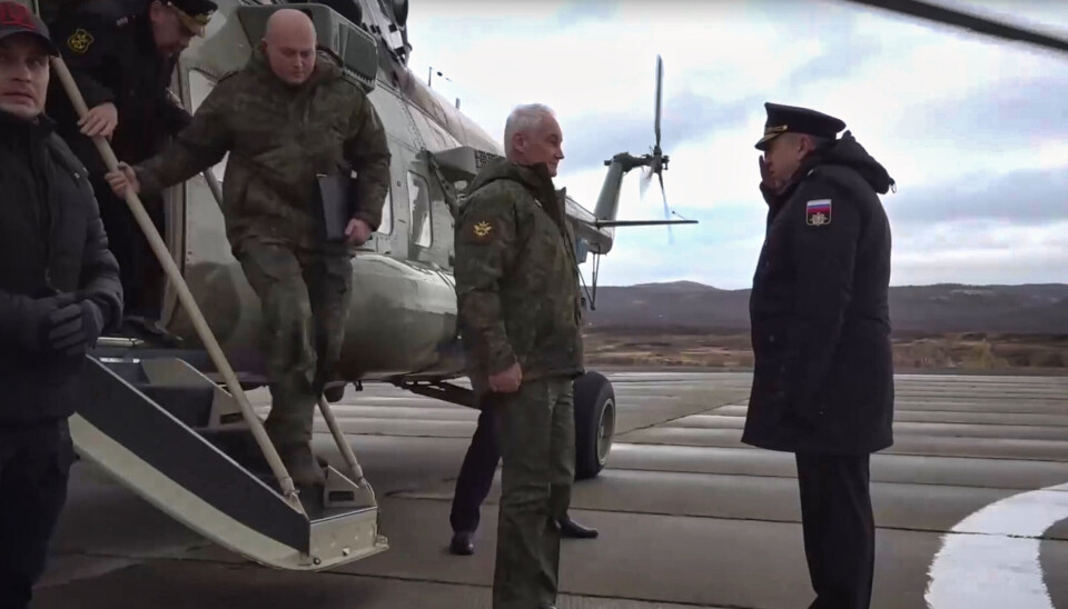Russian Defence Minister Andrei Belousov arrives in Sputnik, the base for the 61st Naval Infantry Brigade. Министр обороны России Андрей Белоусов прибывает в Спутник, базу 61-й бригады морской пехоты.