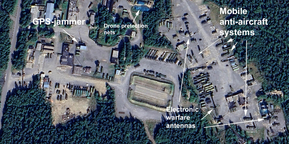 Electronic warfare units, S-300, S-400 and BUK-M3 mobile launchers next to the Olenya airbase on the Kola Peninsula. Signals aimed at protecting the airbase is interfering civilian aviation across the border with Finland and Norway.