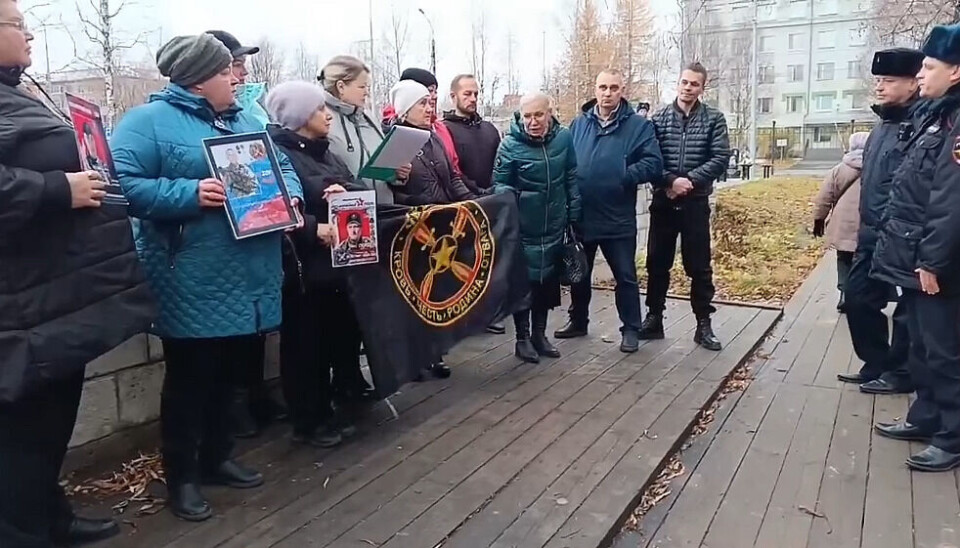 Конфликт между полицейскими и родственниками погибших бойцов ЧВК 'Вагнер' в Архангельске.