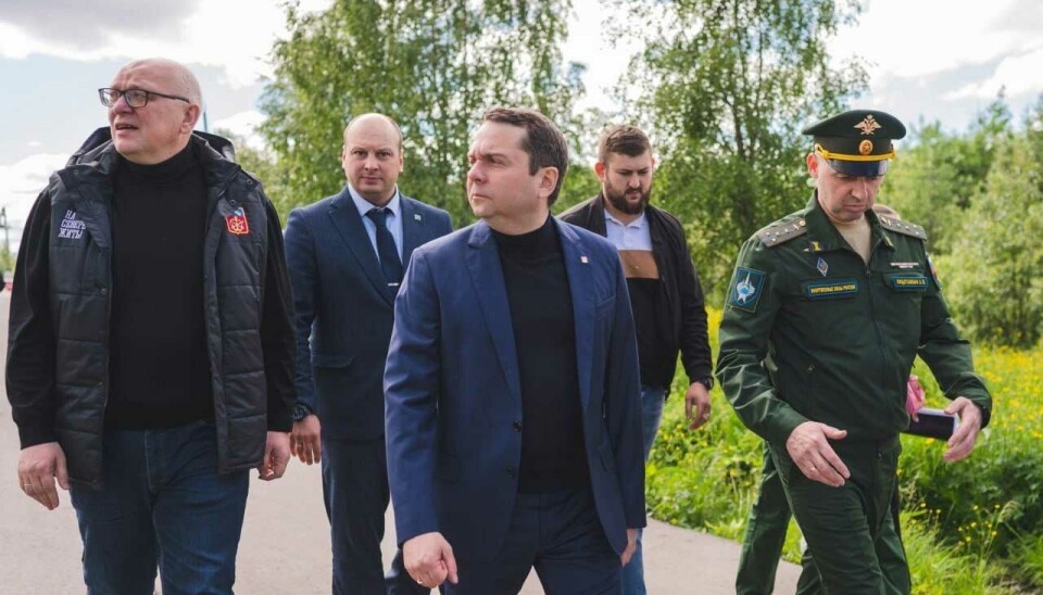Vladimir Yevmenkov (left) together with Governor Andrei Chibis.