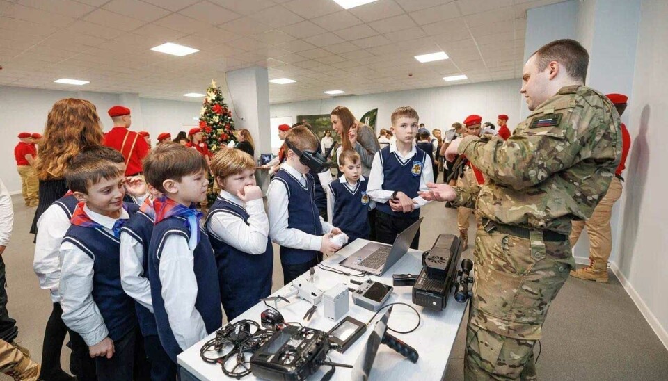School No 5 in Pechenga, Murmansk region, talks with servicemen from the local 61st Naval Infantry Brigade in Sputnik and the 200th Motorised Rifle Brigade.