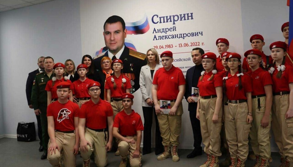 Wall painting dedicated to Andrei Spirin, the deputy commander of the 200th Motorised Rifle Brigade killed in Ukraine.