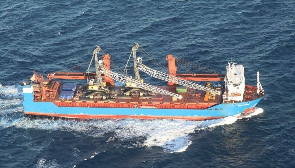 The two 45-tons hatches to cover the reactors on the Rossiya icebreaker can be seen on deck covered under blue tarp in the rear of the vessel. This photo was taken in the Atlantic during the weekend.