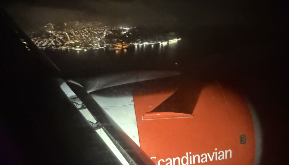 Lights from the border town of Kirkenes could be seen under the skies on descent to the airport Friday evening. It is still polar night here up north, far inside the Arctic Circle.