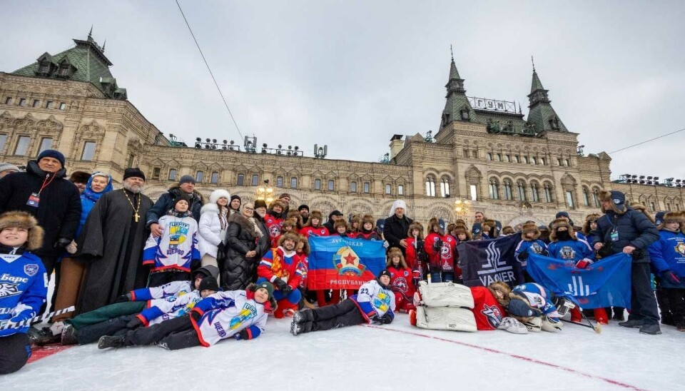 Metropolitan Mitrofan attends opening of church-sponsored kids tournament on Red Square.