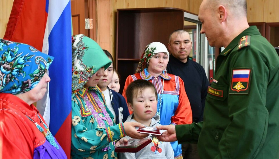 Медаль почета для семьи погибшего ненецкого солдата.