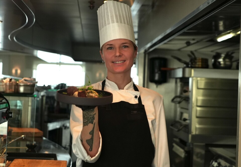 Cook Tindra Lange prepared a seaweed dish on the board of Hurtigruten ship.
