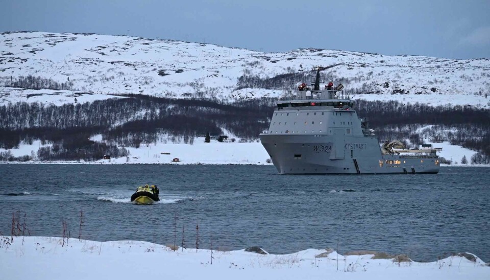 Coast Guard ship KV Jarl was moored only few hundred meters away from the Gunmetal Jag.