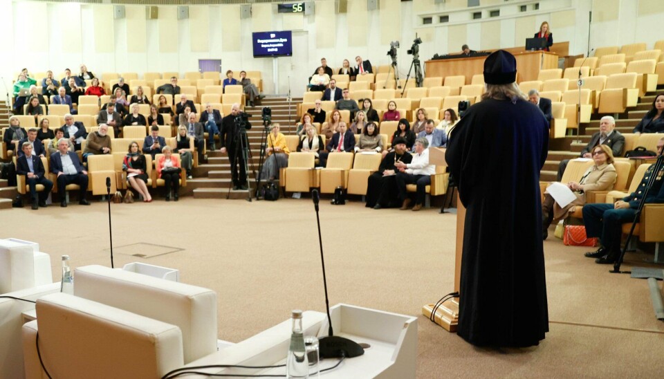 Круглый стол 'по борьбе с сатанизмом'.