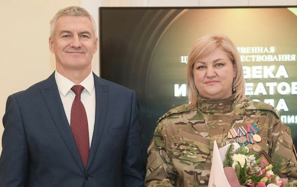Артур Парфенчиков и Оксана Шаманская. В 2024 году она стала одним из 'лауреатов года'.