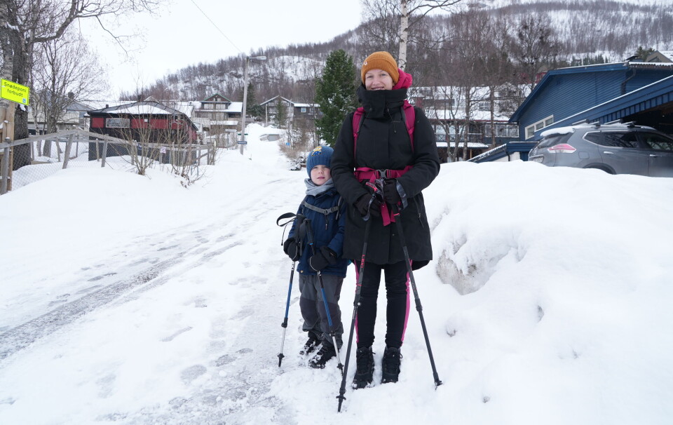Stefanie from Germany equipped herself and her kids not only with spikes, but also with hiking poles before going up the Sherpatrappa.