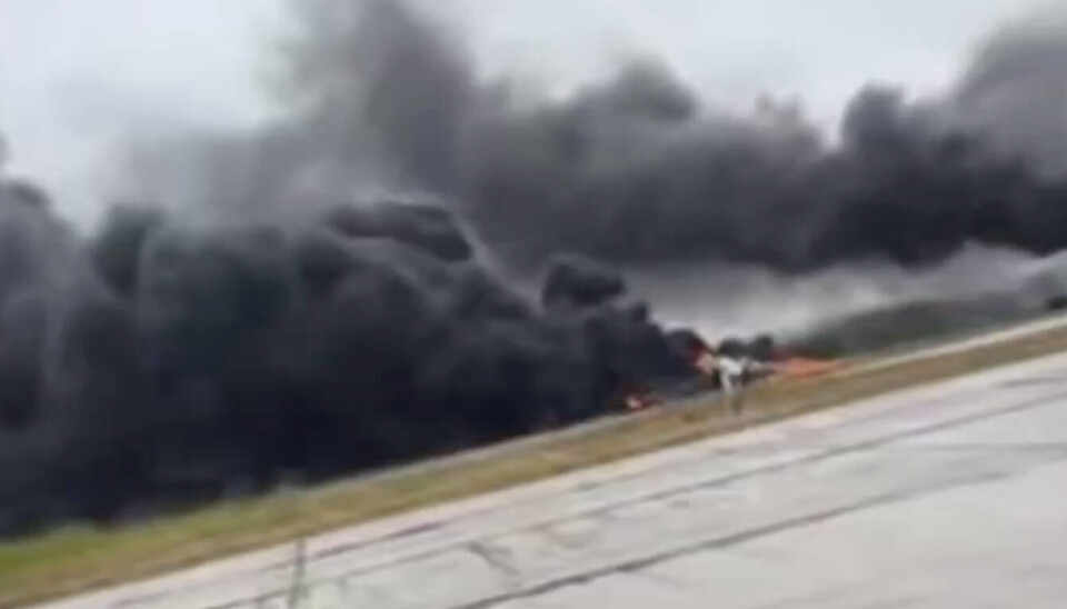 Сообщается, что несколько бомбардировщиков были поражены дронами на авиабазе Оленья на Кольском полуострове в России.