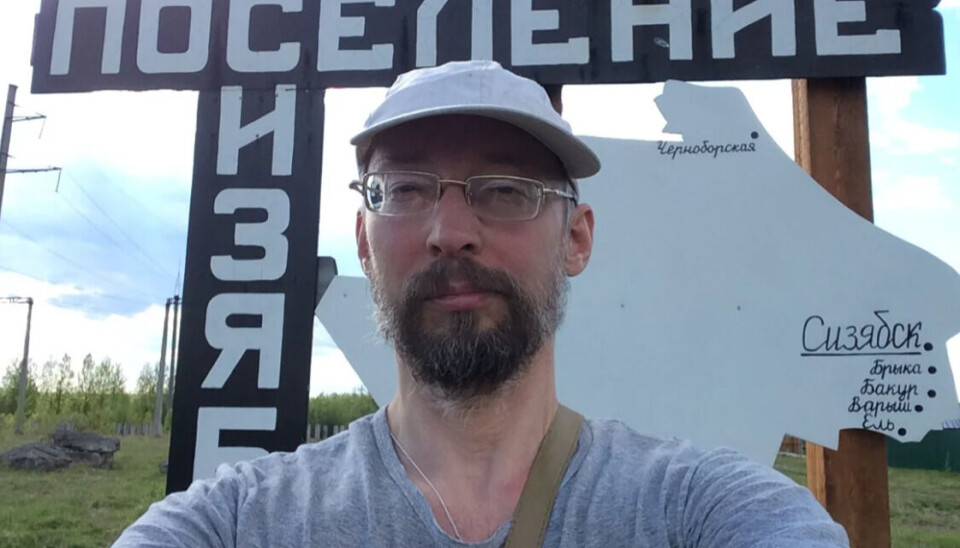 Активист Алексей Семенов преследовался российским государством за цитаты Ленина и Путина.