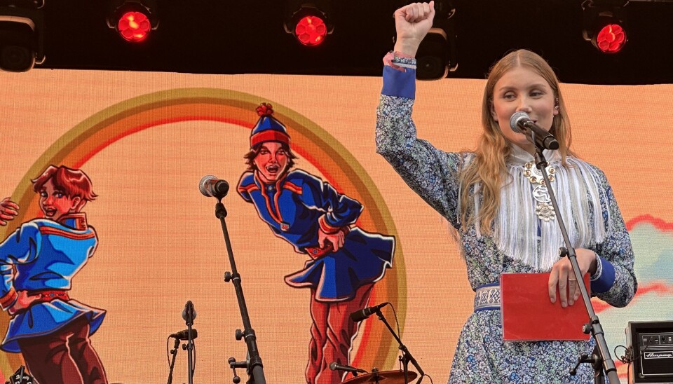 Ella Marie Hætta Isaksen on stage.