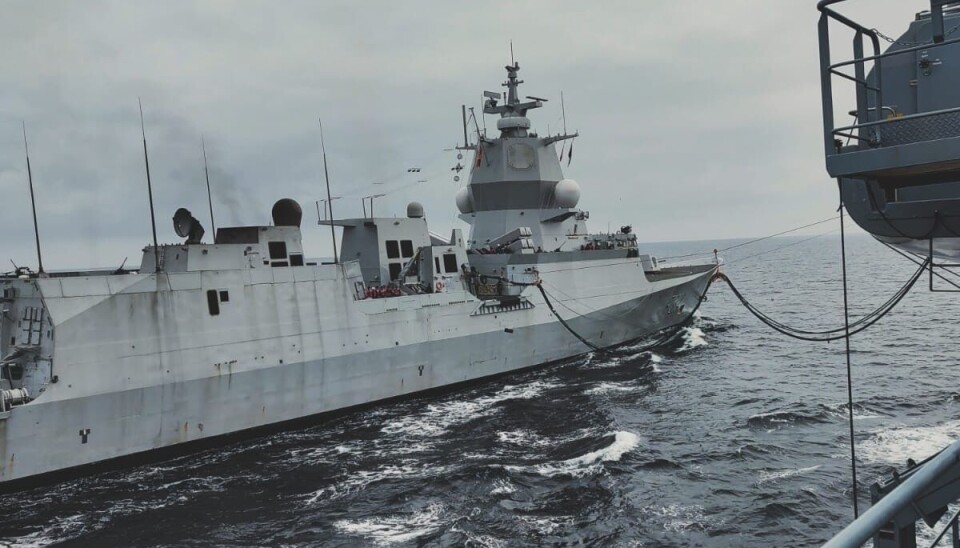 As part of the patrol, the Norwegian frigate Thor Heyerdahl conducted a replenishment-at-sea with the German tanker Rhön in the Barents Sea.