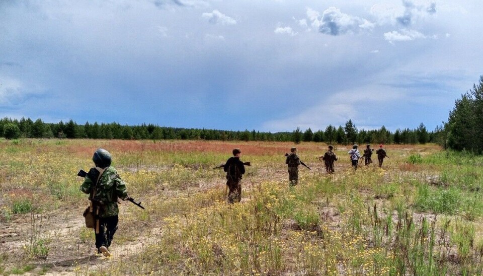 Националисты учат детей разведке