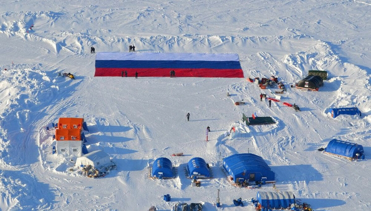 Ice Base Putin orders building of North Pole ice base