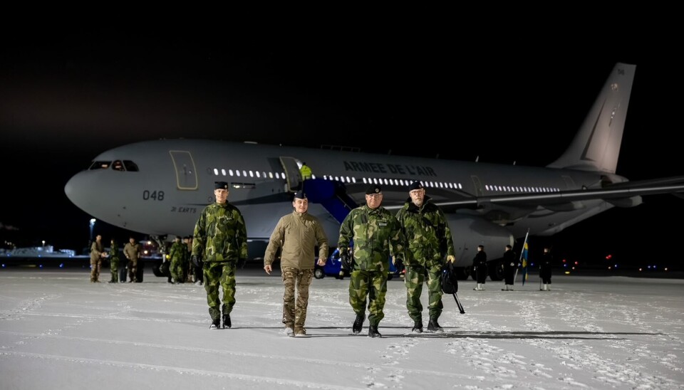 KALLAX AIR BASE, LULEÅ: French Chief of Defence General Fabien Mandon visited the Norrbotten regiments together with Swedish Supreme Commander Michael Claesson. Here they arrive at Luleå airport Kallax together with Colonel Peter Greberg and French ambassador, Thierry Carlier.