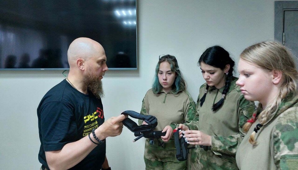 Dmitry Ivanov, one of the VOIN instructors, wearing a t-shirt from the Chechen Spetsnaz University.