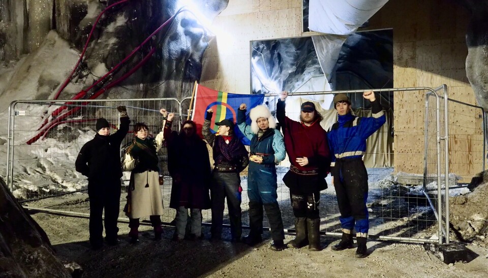 On Saturday morning activists are blocking the entrance to the tunnel at the Repparfjord mining project.